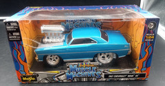Muscle Machines 1967 Chevy Nova SS 1:24 Scale Diecast Car