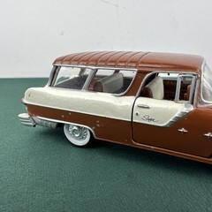 Road Champs 1955 Pontiac Safari 2-Door Wagon, Cream & Brown, 1:43, Nice