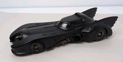 Hot Wheels 1989 Batman Batmobile 1:18 Scale Diecast Metal Mattel 2003