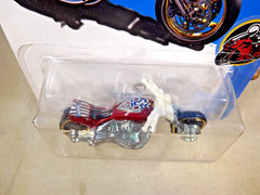 2017 Hot Wheels Treasure Hunt HW Moto 5/5 BLAST LANE Red w/Black MC3 Red Rims