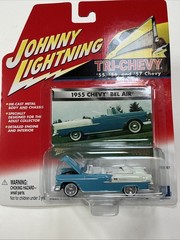 Johnny Lightning Tri-Chevy Blue & White 1955 Chevy Bel Air 1/64 Scale