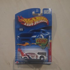 Hot Wheels Tunerz Ford Focus 2004 1:64 Diecast Car White/Red Unopened Box