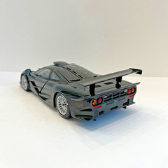 McLaren F1 GTR BMWPower Road Car 1997 Black UT Models #26011 1:18 1/18 Scale Car