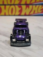 Hot Wheels 2024 Netflix Let’s Series Race Aristo Rat Car 1:64 Diecast Car Loose