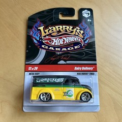 2009 Hot Wheels Larry’s Garage Dairy Delivery Real Riders New Sealed