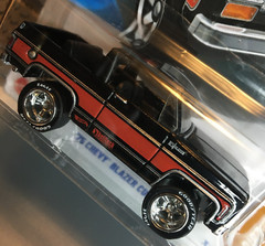 Hot Wheels 5/10 ’75 Chevy Blazer Custom CUSTOM Super Real Riders Wheel Swap