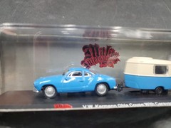 Lot 1/87 Wild Cherry – Malibu International – VW Karmann Ghia-AMC Pacer Gremlin