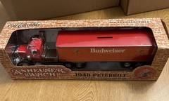 Ertl Diecast 1/43 Budweiser 1948 Peterbilt Tractor Trailer Semi Truck Coin Bank
