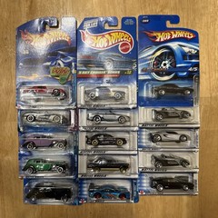 Hot Wheels Lot of 15 Luxury Cars 1999 – 2006 Cadillac – Mercedes – Lotus #10H