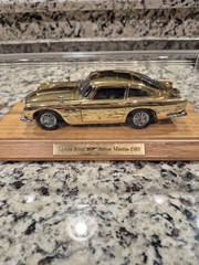 Danbury Mint James Bond 007 Aston Martin DB5 22ct Gold Limited Special Edition