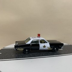 Johnny Lightning Area 51 ’67 Ford Fairlane Patrol Police Car White/Black 1:64 NM