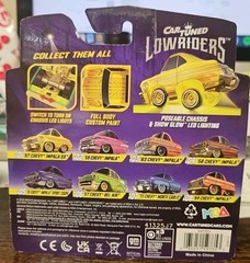 Car Tuned Lowriders Series 1 ’67 CHEVY IMPALA SS LED Lights New Excellent Card