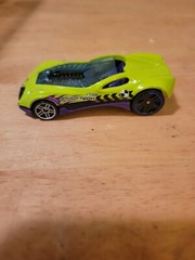 2003 Hot Wheels Stunt Team CUL8R Lime Green/purple 1: 64 Scale. B1