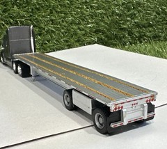 Kenworth T680 Sleeper Cab Gray Metallic 1/87 HO Tonkin Replicas