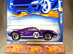 2001 Hot Wheels Mainline/Collector #139 FORD GT-40 Purple w/Chrome Lace Spokes