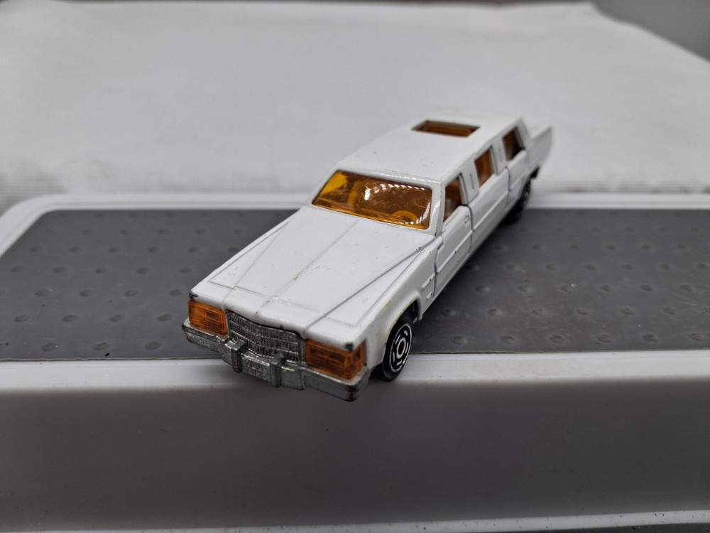 Majorette Cadillac Limousine White Die Cast France