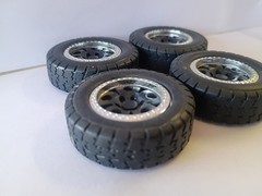 Jada Just Trucks 1 :24 Scale 4X4 Wheels & Tires For 2011 SVT Ford Raptor