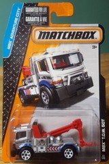 Matchbox MBX T.O.W 50T Semi Tow Truck 1:64 Scale New 2015