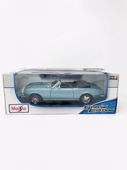 Maisto 31684 1967 Chevrolet Camaro SS 396 Convertible Diecast Car 1/18