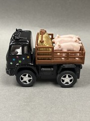 KinsFun Pullback Black Farm Truck with Pigs Colorful Stars Metal and Plastic