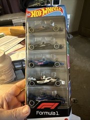 Hot Wheels 2025 Formula 1 Assorted Race Cars 5 Pack Diecast 1:64 Scale New