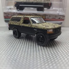 Greenlight All-Terrain Series14 1996 Ford Bronco Camp Black 35250-C 4×4 hunting