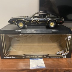 Greenlight 1980 Pontiac Trans Am 1/18 Smokey Bandit Burt Reynolds Autograph