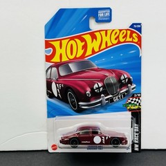 Hot Wheels Jaguar MK1 Un Spun Race Day with Mainline