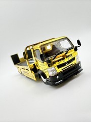 Pop Race XCartoys HEC Beijing 1/64 RWB 930 Gold Set Ltd 300 Truck Transporter