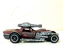 Custom Mad Max Zombie War Wasteland Road Warrior Gasland 1/64 Hot Wheels Vehicle