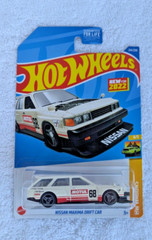 HOT WHEELS Nissan Maxima Drift Car Ivory HW Wagons HCT17 2022