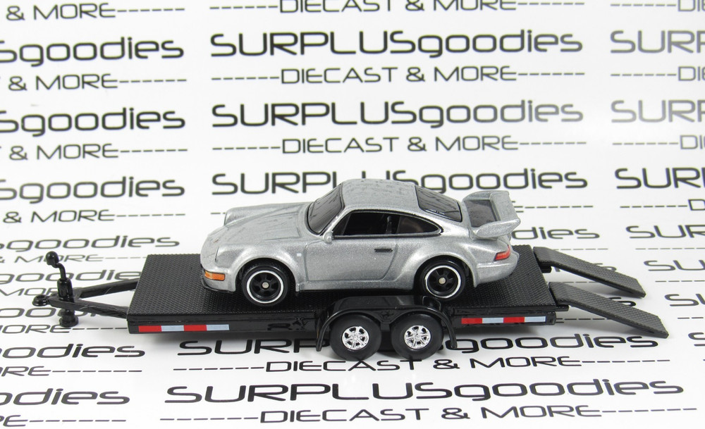 Hot Wheels 1:64 LOOSE Track Day: Silver PORSCHE 911 CARRERA RS 3.8 w/Car Trailer