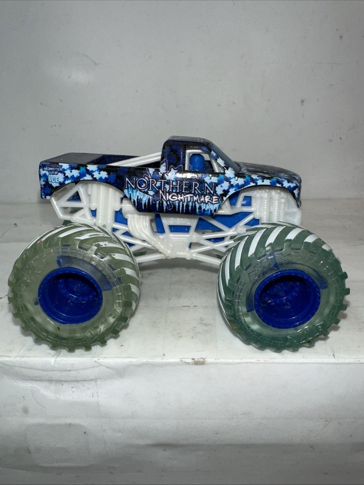 Monster Jam Fire & Ice Northern Nightmare Truck Walmart Exclusive Spin Master