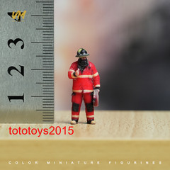 1/87 1/64 1/43 1/35 1/24 1/18 Male Firefighter Scene Minatures Figures Doll Toy