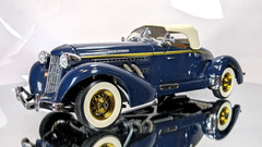 1935 Auburn Boattail 851 Speedster Ltd Collector Ed 2036/9900 in Box w/paperwork