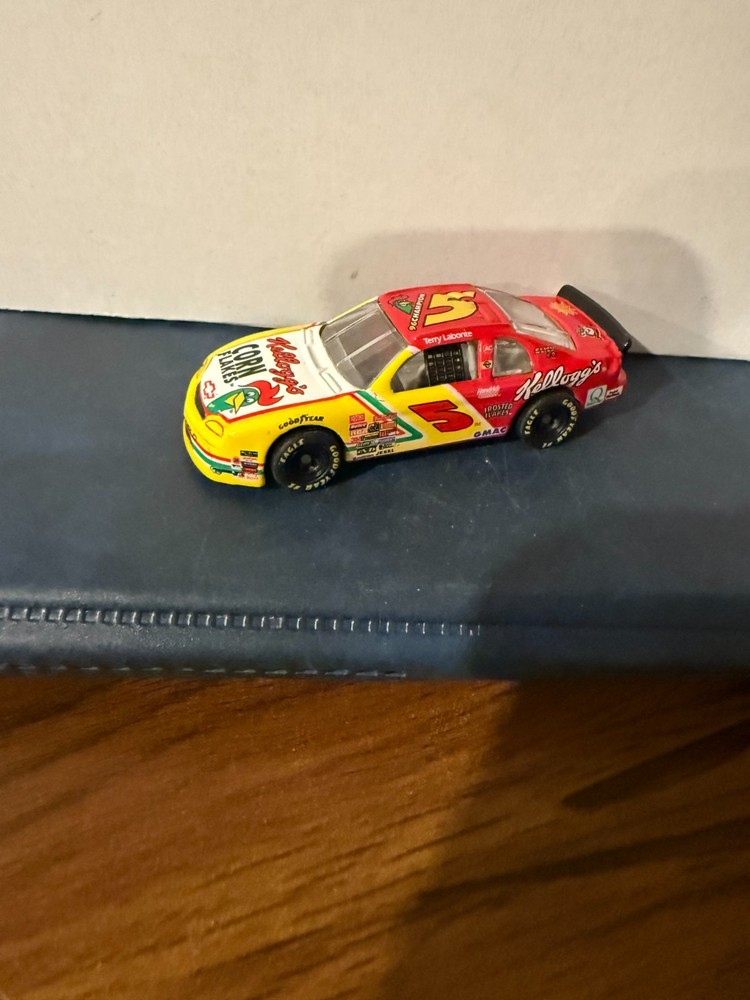 1996 revell nascar #5 Terry Labonte Kelloggs Corn Flakes loose diecast 1:64