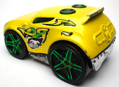 HOT WHEEL ROCKET BOX YELLOW 2″ DIECAST CAR WITH GREEN TRIM & RIIMS