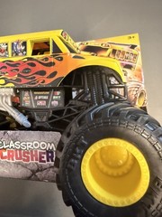 Monster Jam 1:24 Series 28 CLASSROOM CRUSHER Monster Truck Unopened RARE