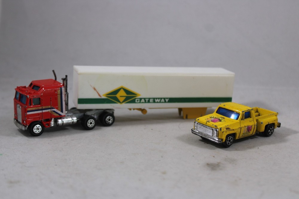 Vintage Yatming Kenworth – Gateway Trailer – Apache Chevy C-10 Stepside Lot