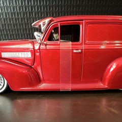 Jada Street Low 1939 Chevy Sedan Delivery Lowrider 1:24 Candy Red Diecast 2001