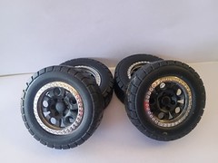 Jada Just Trucks 1 :24 Scale 4X4 Wheels & Tires For 2011 SVT Ford Raptor