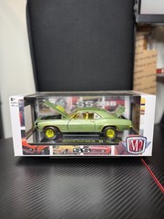 M2 1/24 Chase 1969 Chevrolet Camaro ” SS/RS ” 396 – Green Gold 1/750