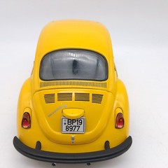 RARE Revell 1:18 VW Beetle Käfer Deutsche Bundespost Yellow Diecast Car 2001