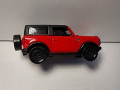 Ford Bronco Red/Black 1/40 Scale Doors Open Pull&Release Rubber Tires 4.5″ L