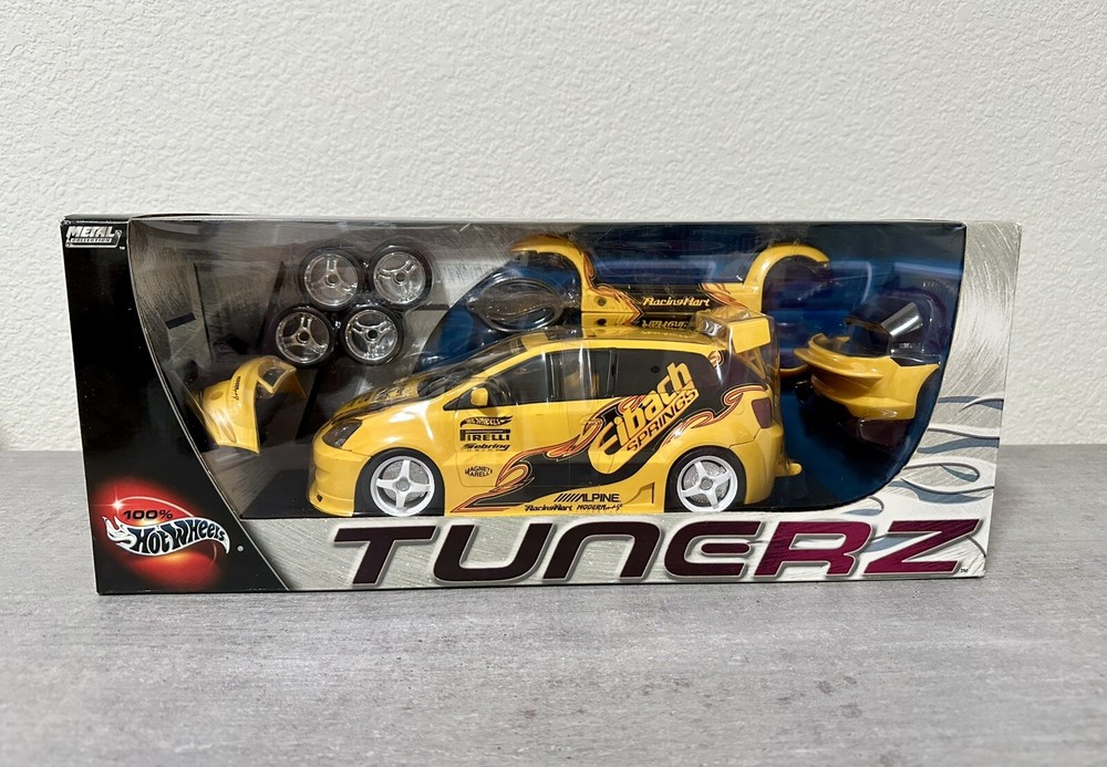 Hot Wheels Tunerz 1:18, Honda Civic Hatchback Si NEW IN BOX