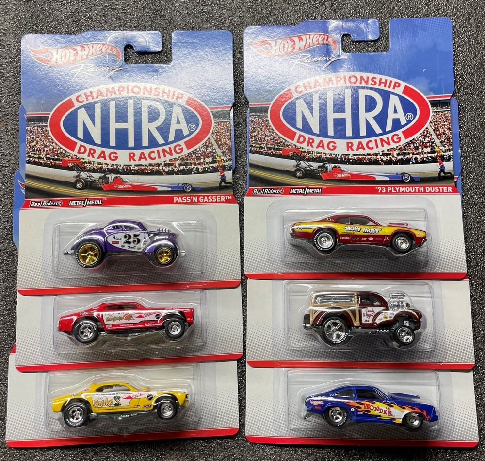 Hot Wheels NHRA Championship Drag Racing Set MIP