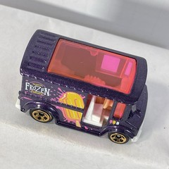 2025 Hot Wheels ’20 Bread Box Frozen Treats HW City Exclusive Purple 1:64