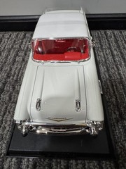 Maisto 1:18 Diecast Special Edition 1957 Chevrolet Bel Air Coupe WHITE NEW INBOX
