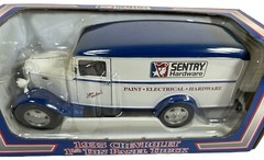 Chevrolet 1 1/2 ton panel van Century Hardware 1/24 scale NEW