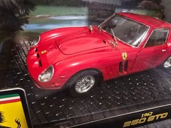 1962 Ferrari 250 GTO & 1999 360 Modena 1:18 HOT WHEELS Die Cast NEW MIB (2-CARS)